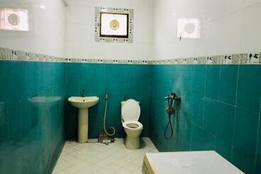 تختخواب و صبحانه Jux Apartment