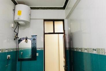 تختخواب و صبحانه Jux Apartment