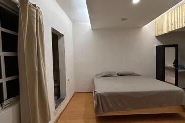 تختخواب و صبحانه La Casa De Abu