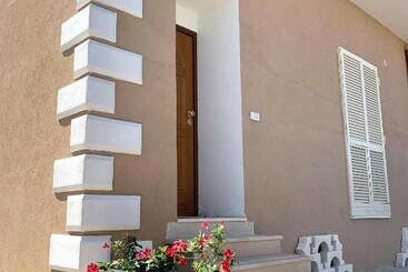 تختخواب و صبحانه Villa Josette