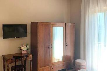 تختخواب و صبحانه Villa Josette