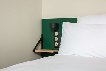هتل Best Western 11bauer Paris Saint Ouen