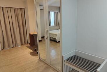 هتل Flat Particular No Comfort Suites