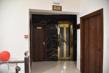 هتل Lucky Inn