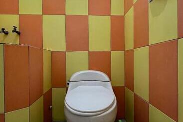 ホテル Oyo 93277 Villa Kemiloko Syariah