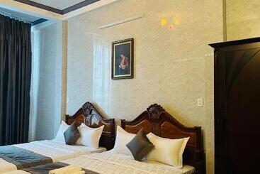 هتل Nhân Tây 3 Phú Phương Nam