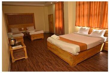 هتل Shillong Palace Inn