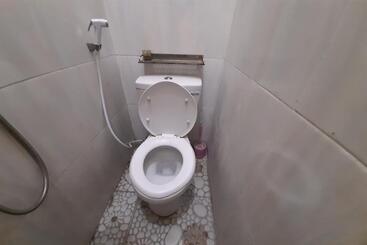 هتل Spot On 93283 Sengon Kostel Syariah
