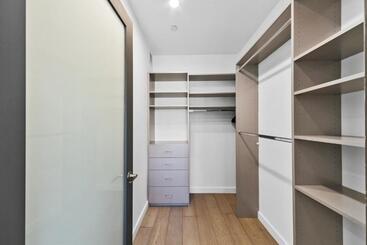 Modern Luxury 2 Bed 3 Bath Home In West Hollywood