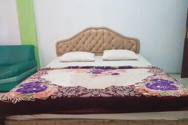 Oyo 93237 Hotel Triarga