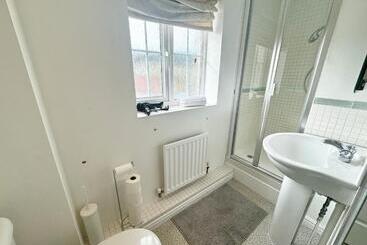 پانسیون Basingstoke Guesthouse