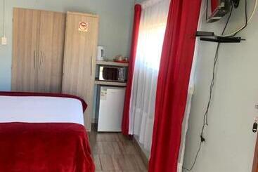 پانسیون Nonesi Lodge 2