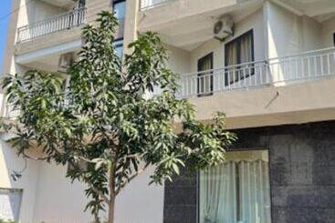 Quỳnh Hương Hotel Phú Thọ