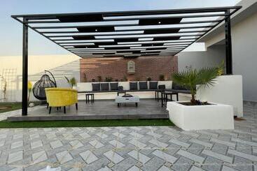 استراحتگاه Fun Day Chalets