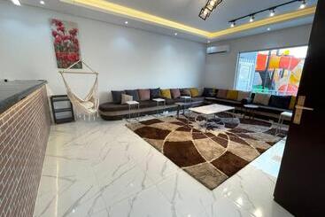 استراحتگاه Fun Day Chalets