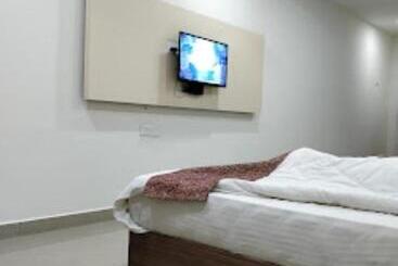 Rest Inn Hotel , Khammam