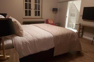 B&b Asmara