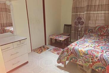 تختخواب و صبحانه Awesome Stay