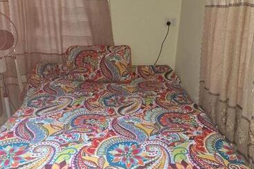 تختخواب و صبحانه Awesome Stay
