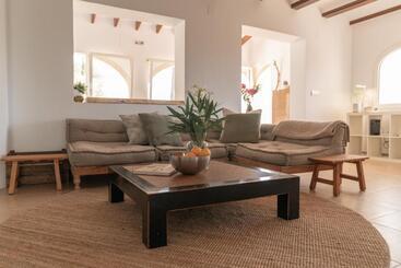 تختخواب و صبحانه Coliving & Coworking Costa Blanca