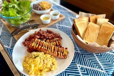 Breaky Hotel   Vacation Stay 21167v