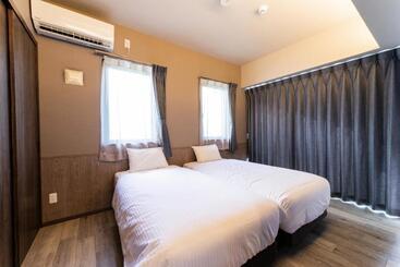 Breaky Hotel   Vacation Stay 21167v