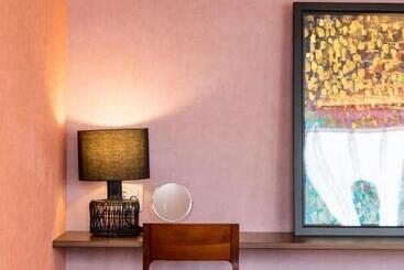 Breaky Hotel   Vacation Stay 21167v
