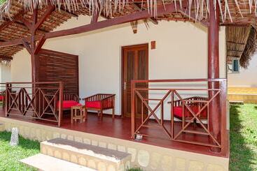 هتل Blue Sky Resort