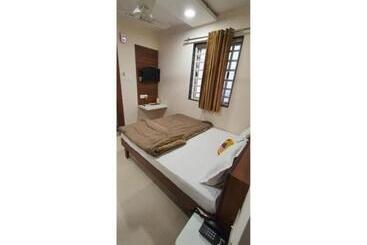 هتل Desert Inn, Bhuj