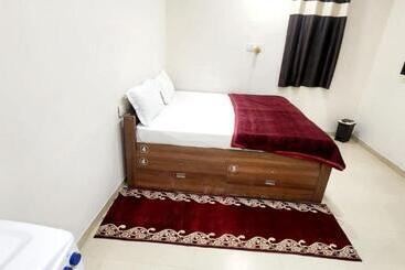 هتل Desert Inn, Bhuj