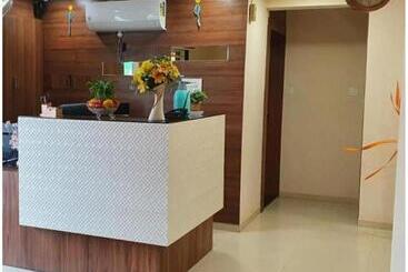 هتل Desert Inn, Bhuj