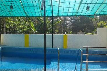 هتل Jk Resort