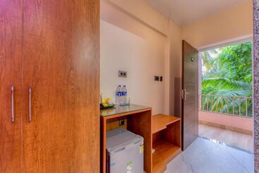 هتل Maurya Residency