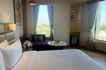 هتل Ramada Encore By Wyndham Amritsar Airport