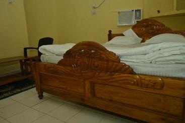 בית מלון כפרי Similipal Sitakund Nature S Cottage