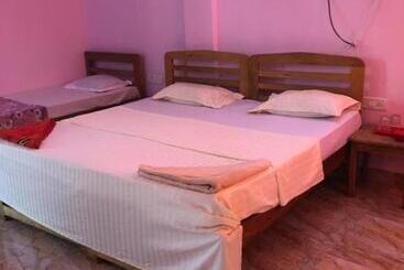 酒店 Thomas Beach Guesthouse