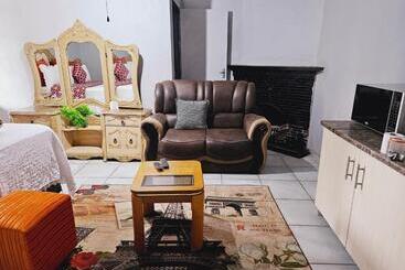 پانسیون Goodlife Guest House In Klerksdorp