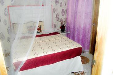 پانسیون Home From Home