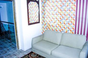 پانسیون Home From Home