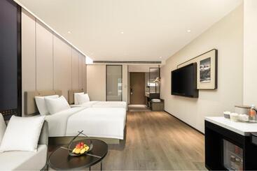 Atour Hotel Quanzhou Jinjiang Sunshine Plaza