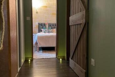 تختخواب و صبحانه Grande Chambre Confortable