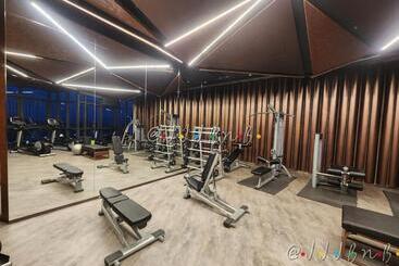 تختخواب و صبحانه Edge Central Pattaya Seaview By Jjj
