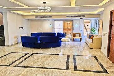 Crystal Clear Springs Room