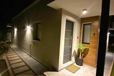 هتل Magnolia Suites