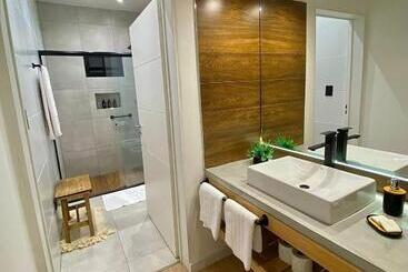 هتل Magnolia Suites