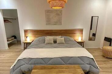 هتل Magnolia Suites