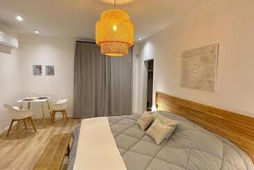 هتل Magnolia Suites