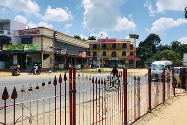 هتل Nallur Mylooran Arangam