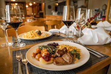 هتل Und Gasthaus Bad Gonten