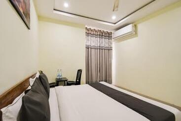 Oyo Hotel Sky Line